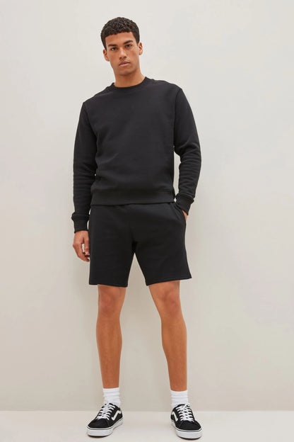 CLASSIC BLACK SWEATSHIRT ( REGULAR FIT )